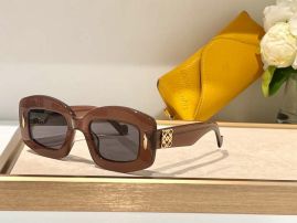 Picture of Loewe Sunglasses _SKUfw50716282fw